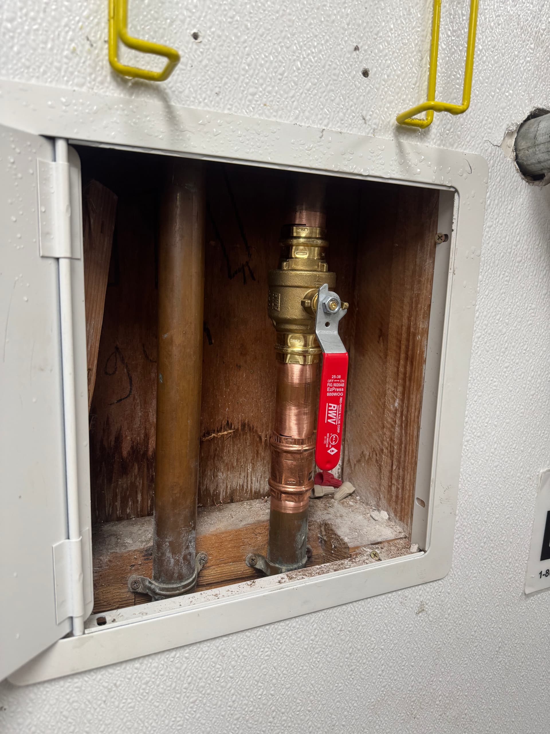 Gallery photos for After-Hours Main Shut-Off Valve Replacement at a Santa Rosa Restaurant: Image #1